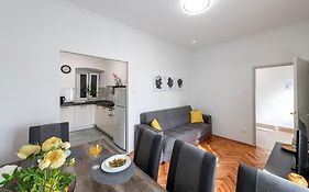 Vera Apartments